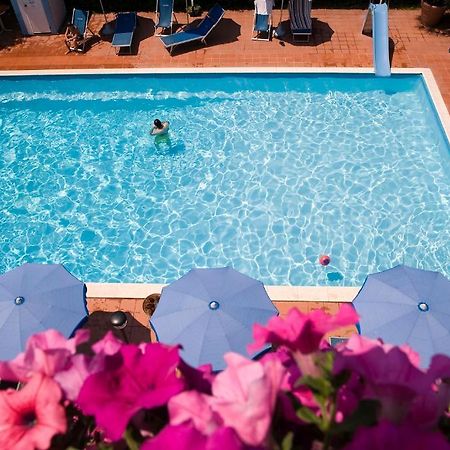 Hotel Leuco' Martinsicuro Ngoại thất bức ảnh