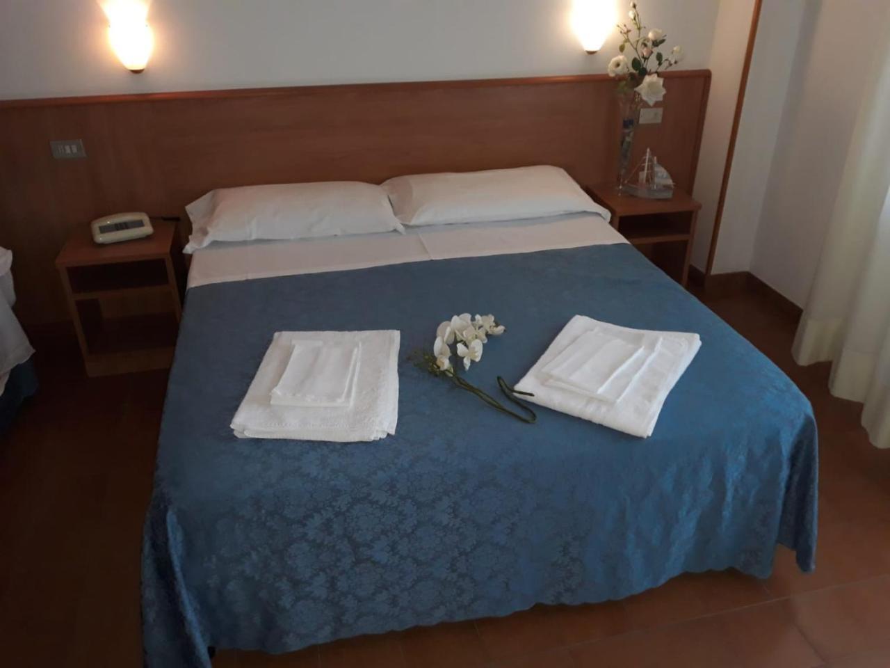 Hotel Leuco' Martinsicuro Ngoại thất bức ảnh